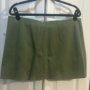 American Eagle Olive Green Women's Skort